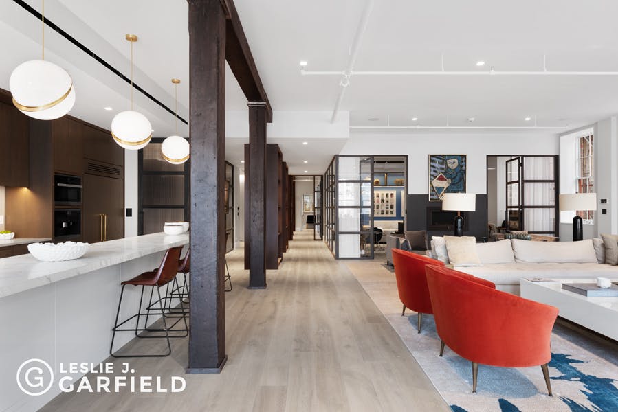 1 Bond Street - 370e3a5f-84ef-47e5-a558-fb831d65564e - New York City Townhouse Real Estate