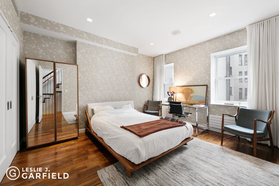 112 Washington Place - - New York City Townhouse Real Estate