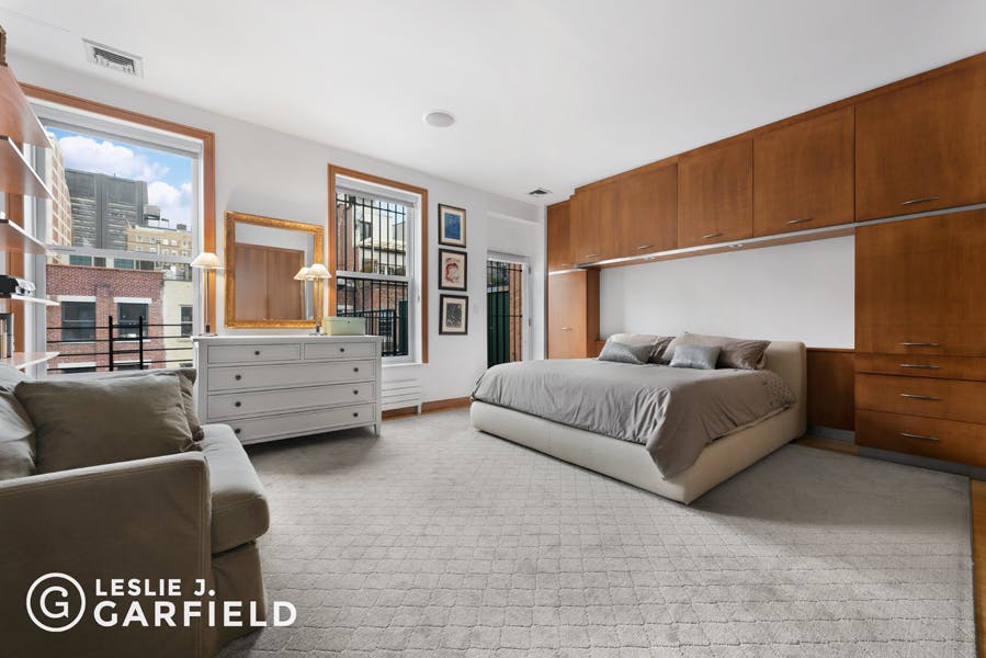 21 East 94th Street Duplex - b038d574-d8ae-427c-9e0c-a8b0f7924bfd - New York City Townhouse Real Estate