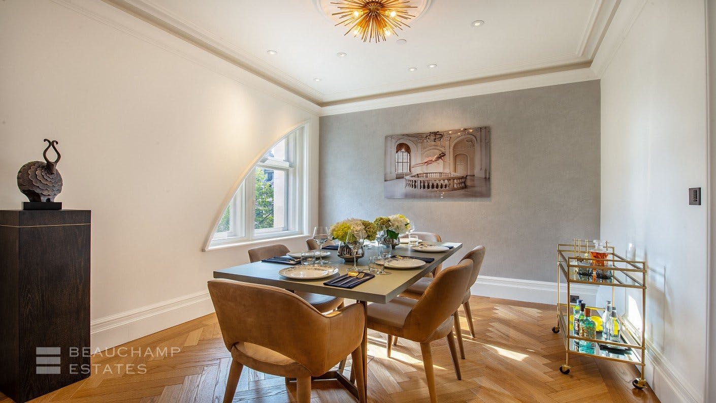 Apartment 6, Oceanic House - - New York City Townhouse Real Estate