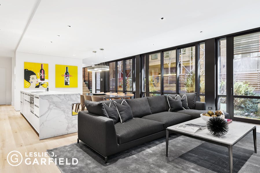 37 Clarkson Street - 9beea2ab-055a-44a6-979c-c3bd95a8a0f0 - New York City Townhouse Real Estate