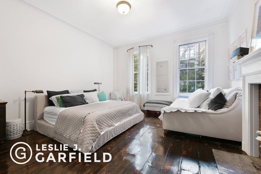 59 Morton Street - 9beea2ab-055a-44a6-979c-c3bd95a8a0f0 - New York City Townhouse Real Estate