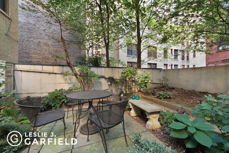 310 West 89th Street - bf2cf381-b64b-4c39-840b-dee8116d861a - New York City Townhouse Real Estate