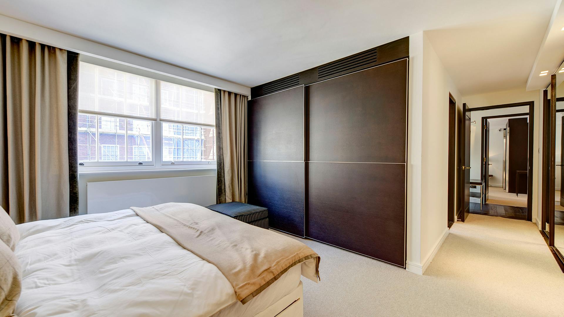 Grosvenor Square - - New York City Townhouse Real Estate