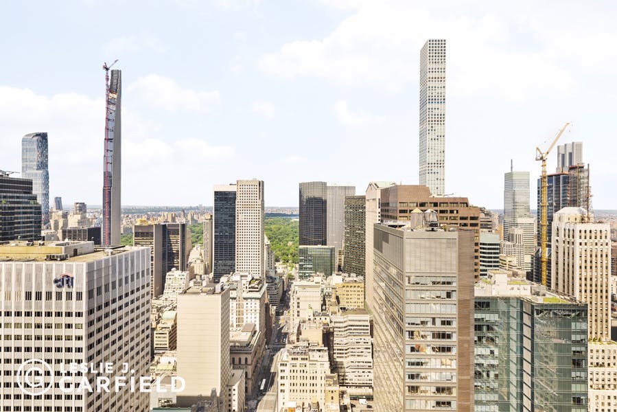 641 Fifth Avenue, #45B - 59391f5a-78e6-448c-9f1d-514ed2db95da - New York City Townhouse Real Estate