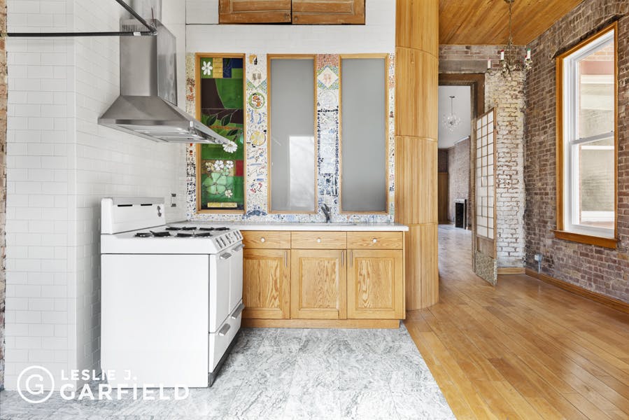 113 East 2nd Street - e17d26c6-eef9-4809-a324-35534de8dd57 - New York City Townhouse Real Estate