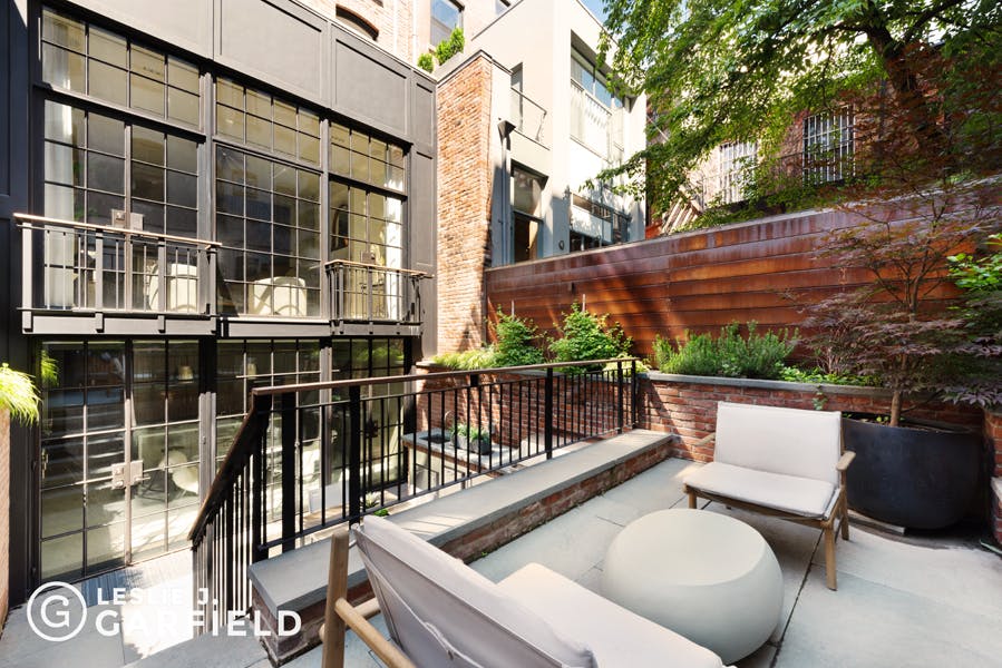 313 West 4th Street - 9beea2ab-055a-44a6-979c-c3bd95a8a0f0 - New York City Townhouse Real Estate
