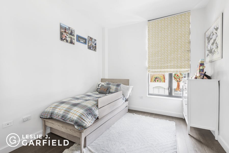 345 Carroll Street, PHG - b9717650-7b0f-44d1-97c2-95e8df07873c - New York City Townhouse Real Estate
