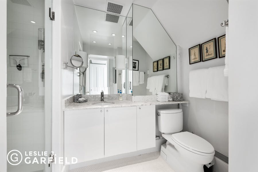 240 East 68th Street - 43a88703-21d9-4d31-8b43-5bc860f07760 - New York City Townhouse Real Estate
