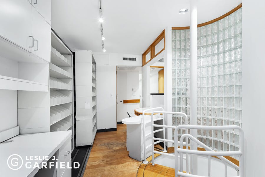 53 East 67th Street - 43a88703-21d9-4d31-8b43-5bc860f07760 - New York City Townhouse Real Estate