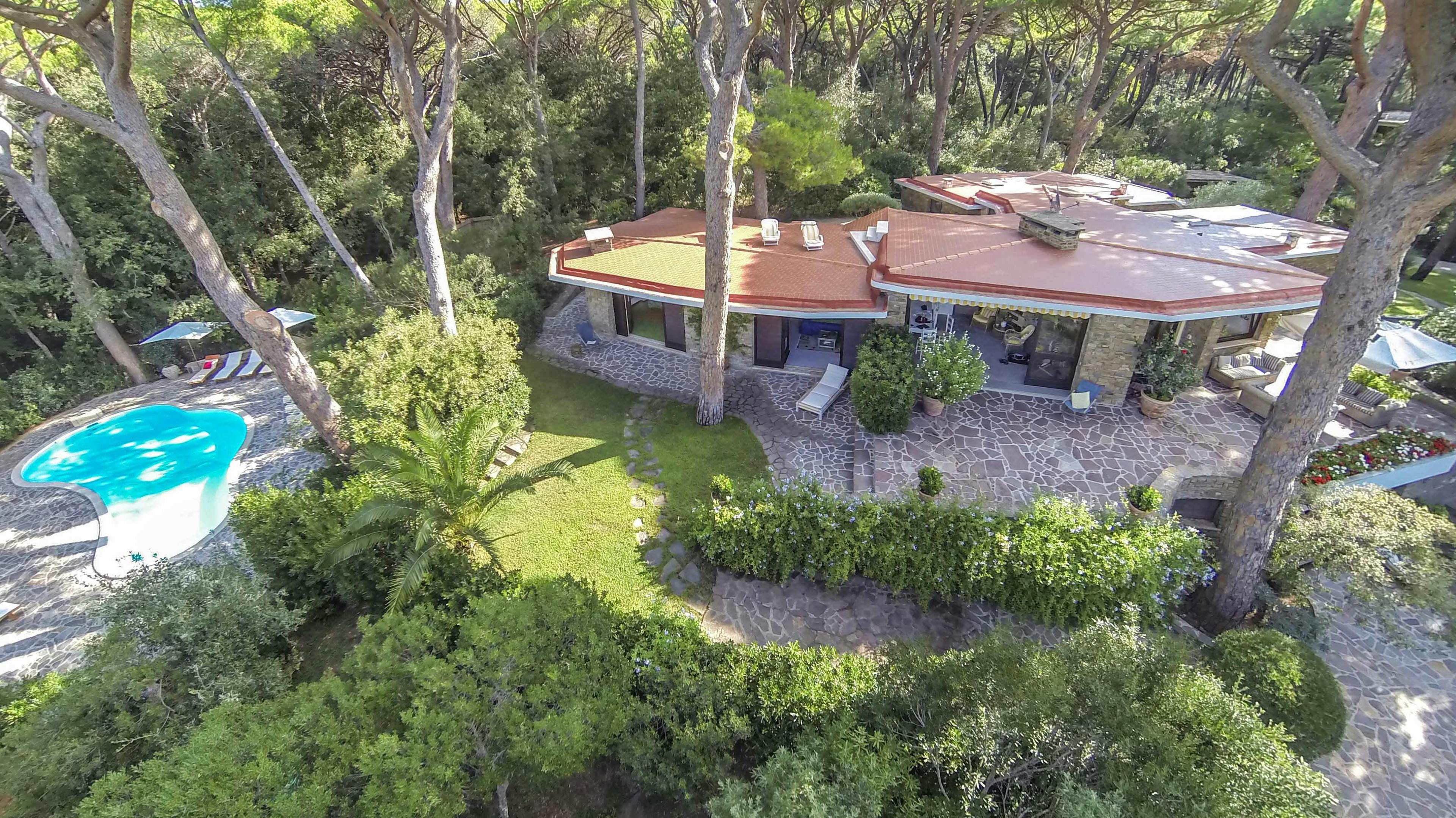 Roccamare, Italy - - New York City Townhouse Real Estate