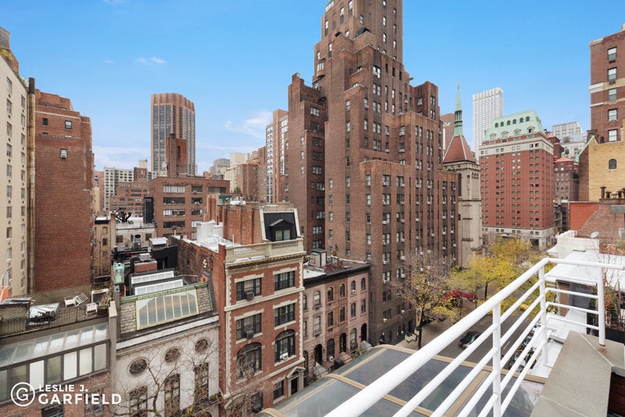 121 East 38th Street - 59391f5a-78e6-448c-9f1d-514ed2db95da - New York City Townhouse Real Estate