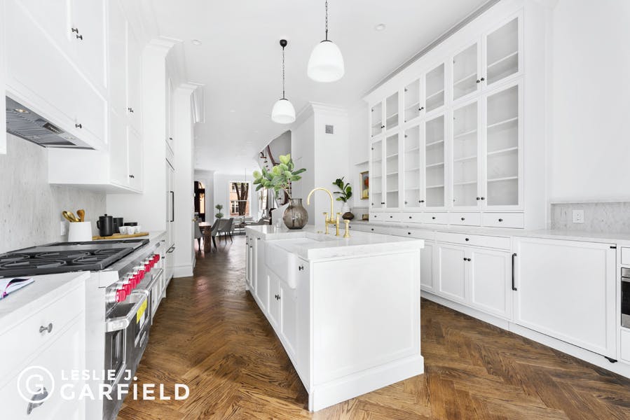 154 Hicks Street - b9717650-7b0f-44d1-97c2-95e8df07873c - New York City Townhouse Real Estate