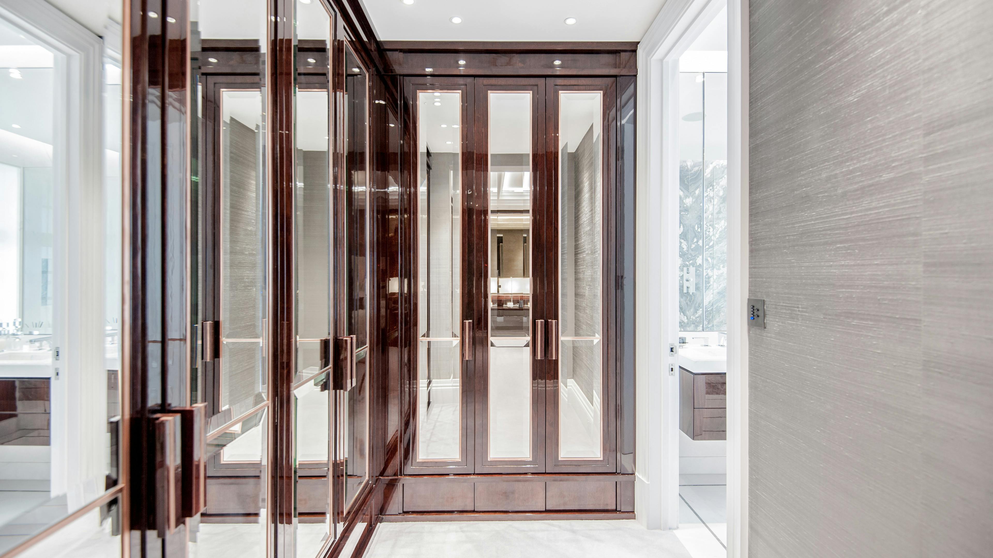 Eaton Mansions, SW1 - - New York City Townhouse Real Estate