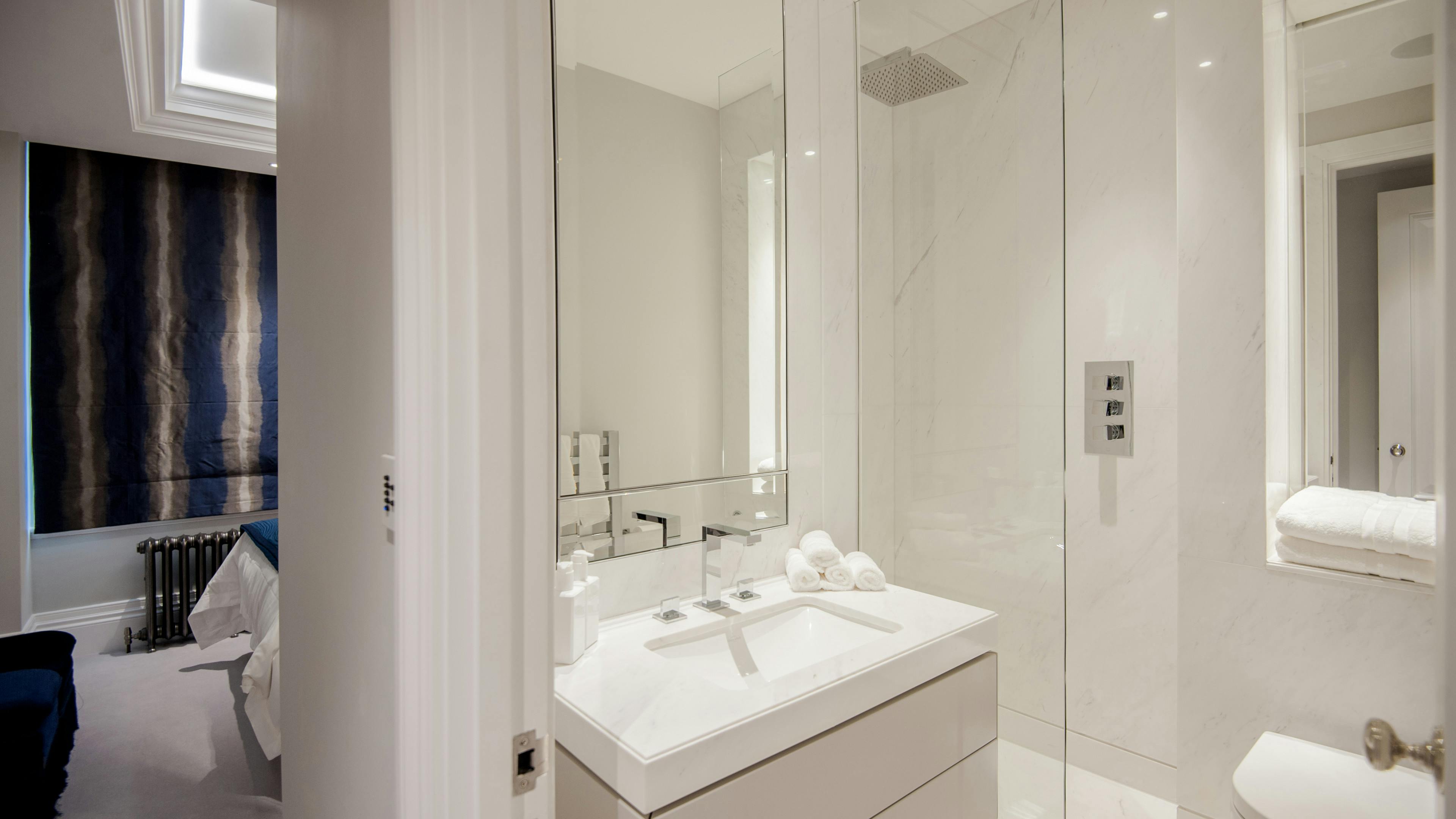 Eaton Mansions, SW1 - - New York City Townhouse Real Estate
