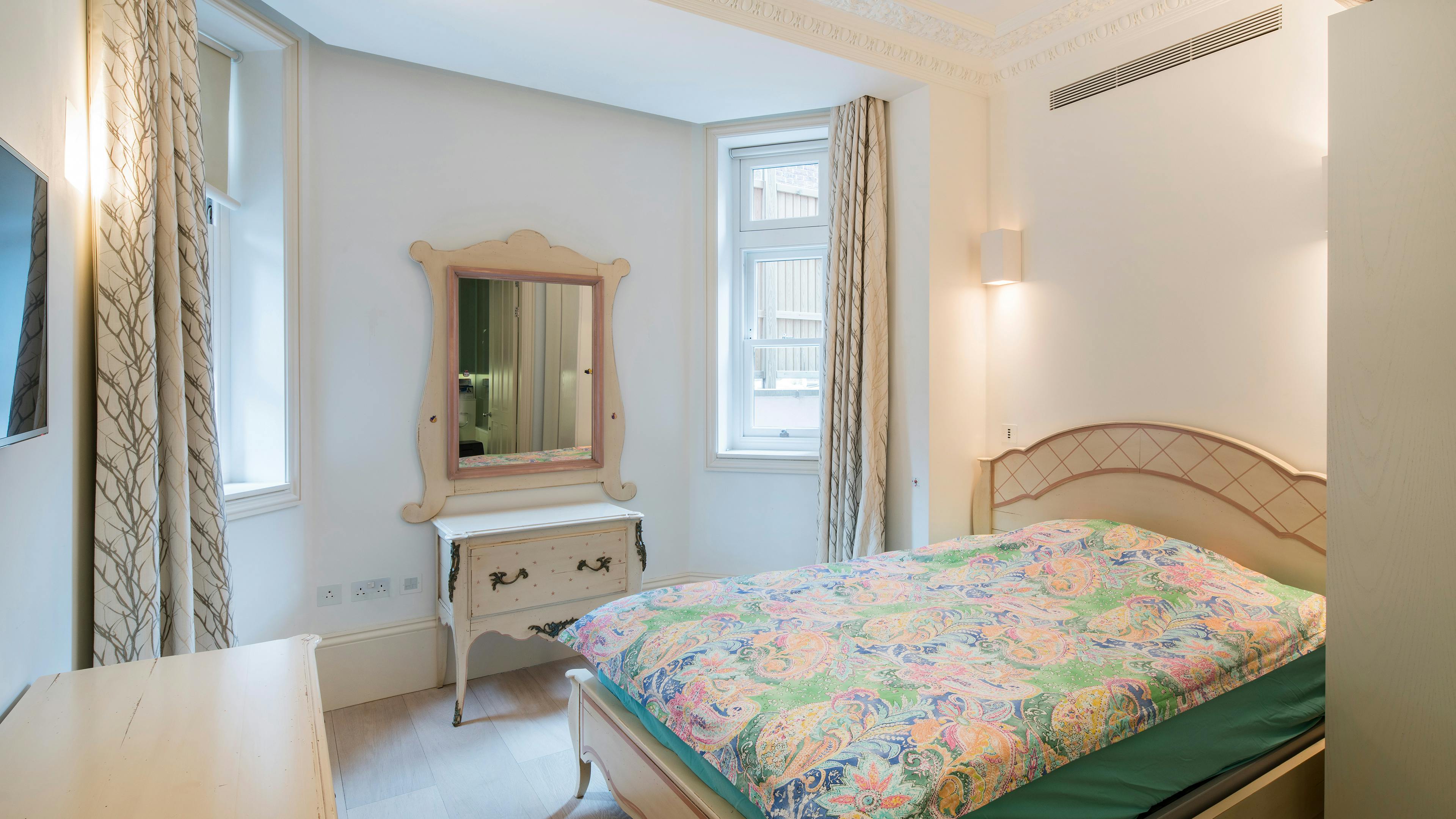De Laszlo House, St. John's Wood - - New York City Townhouse Real Estate