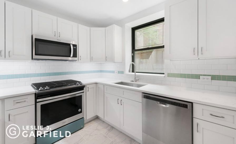 23 West 69th Street - bf2cf381-b64b-4c39-840b-dee8116d861a - New York City Townhouse Real Estate